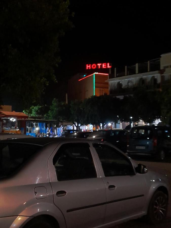 טרודאנט Hotel Mentaga מראה חיצוני תמונה